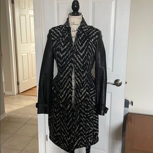 Authentic BURBERRY peplum wool and genuine lambskin coat